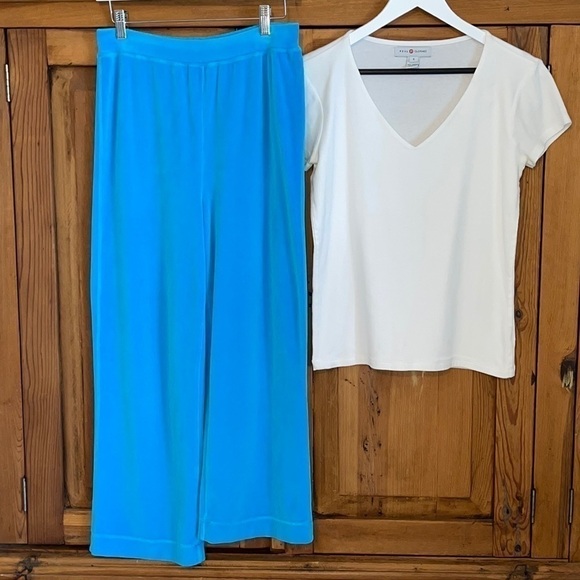 Saks Fifth Ave. Real Clothes Aqua Blue Velour High Waisted Pants Sz. S - Picture 1 of 17